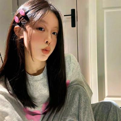 不再托腮遐思